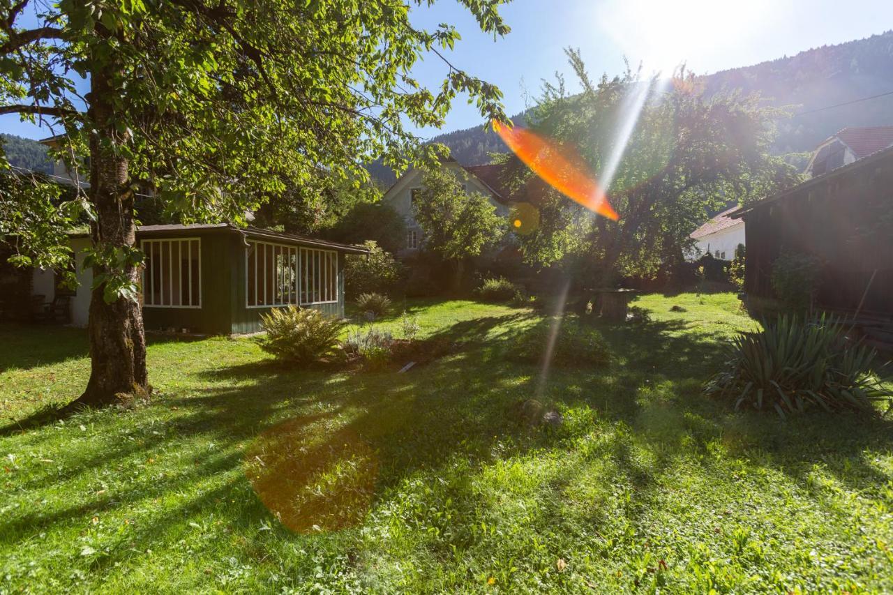 Pferdegut Schloss Treffen Apartments Gortschach  Bagian luar foto